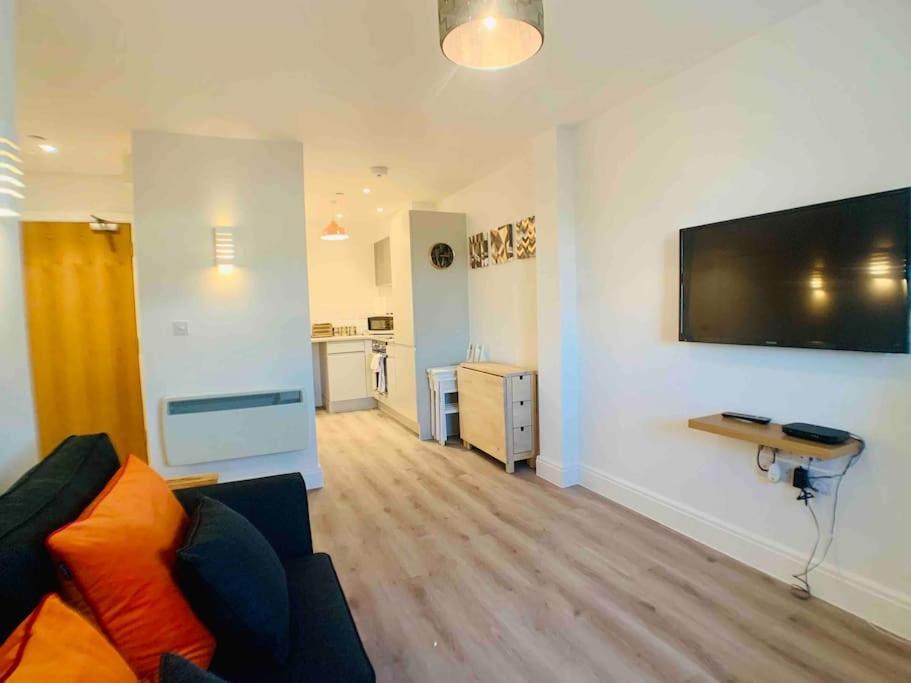 Lovely Central Bournemouth Flat 10 Minute To Beach Apartment ภายนอก รูปภาพ